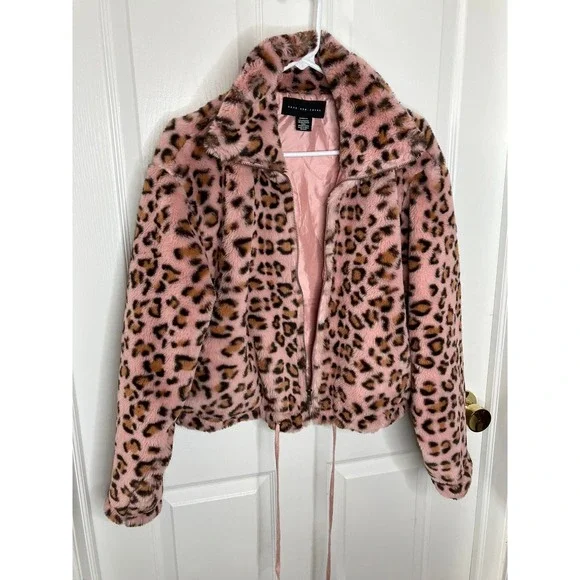 Victoria's Secret Know One Cares Pink Leopard Faux Fur Crop Full Zip Jacket Med - Picture 4 of 6